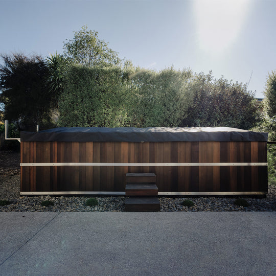 4.5m x 2.0m cover - Rollaway insulated lockable cover with brackets