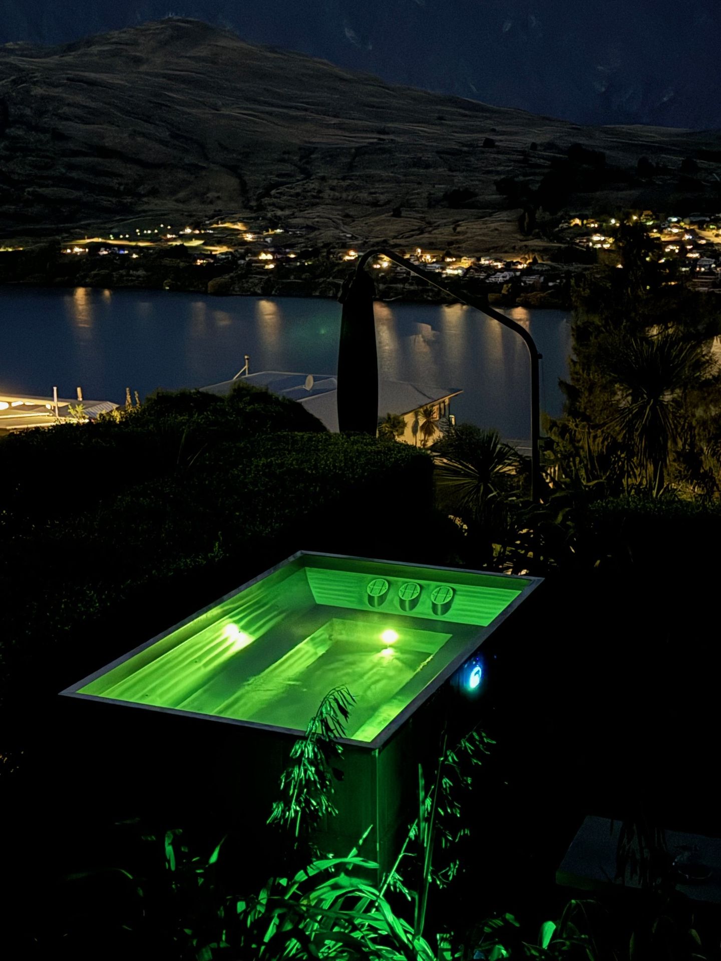 Multi-colour LED lights