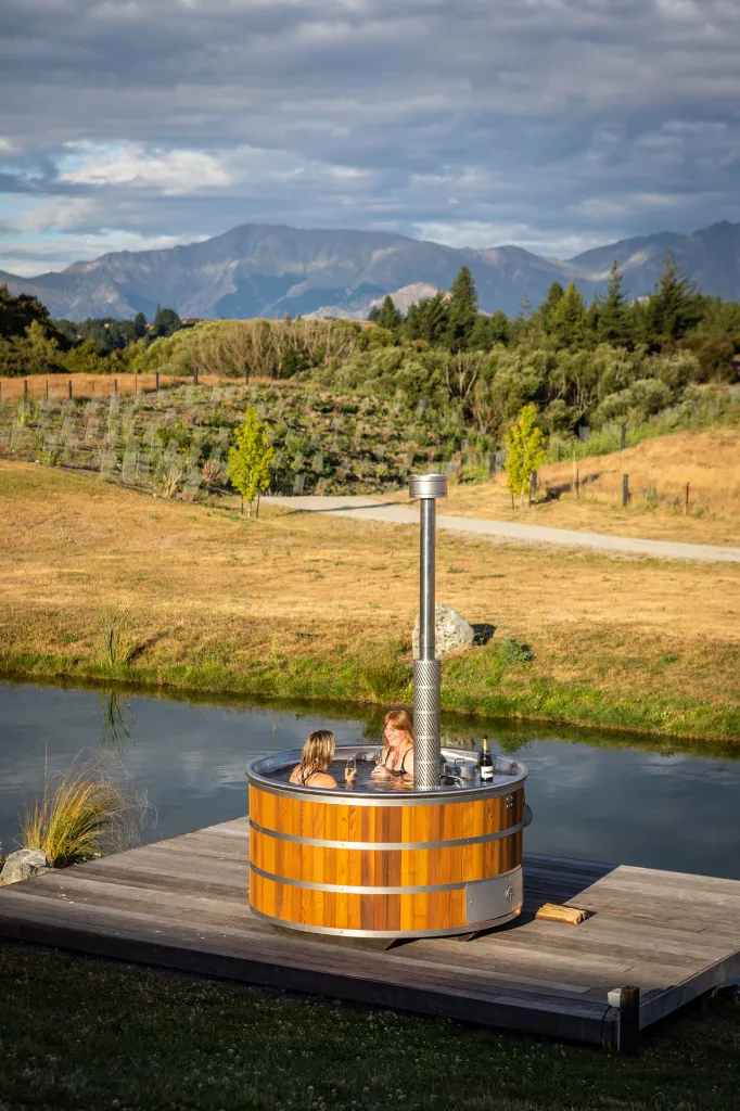 wood-fired-hot-tub-1-9m-gallery-01.webp