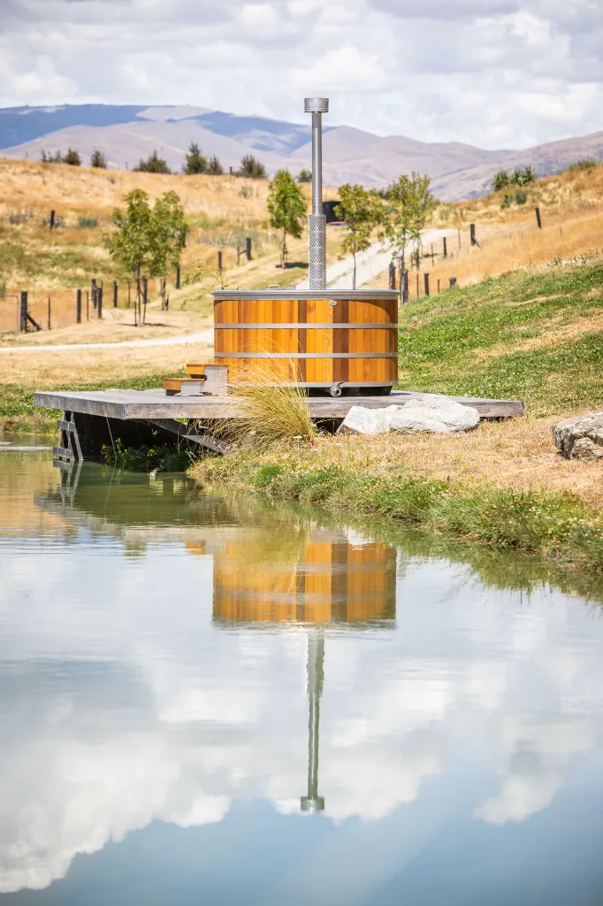 wood-fired-hot-tub-1-9m-gallery-05.webp