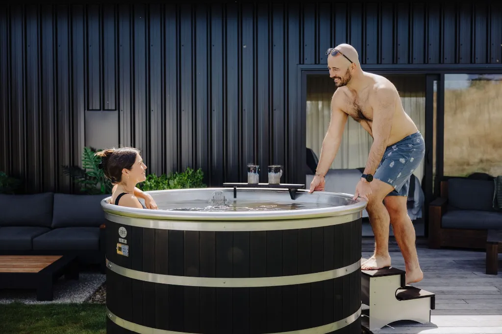 electric-spa-1-6m-gallery-02.webp